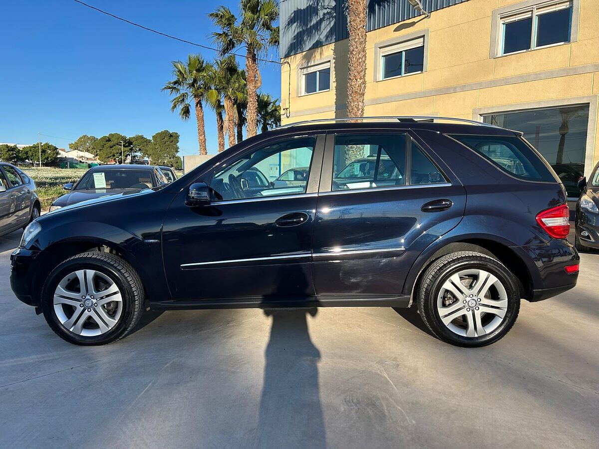  MERCEDES ML 300 CDI 4X4 AUTO SPANISH LHD IN SPAIN 204000 MILES SUPERB 2012